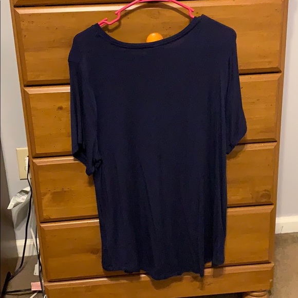 Old Navy Top - Picture 3 of 4